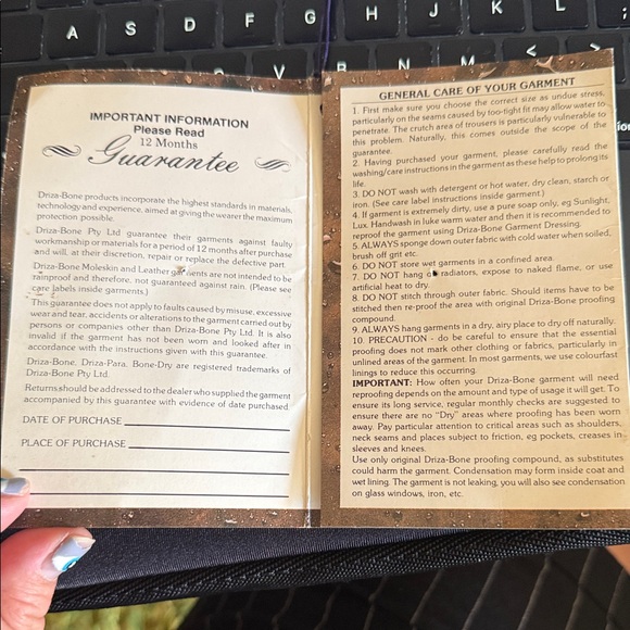 Driza-Bone Chocolate and Mauve Short Coat - Picture 7 of 7